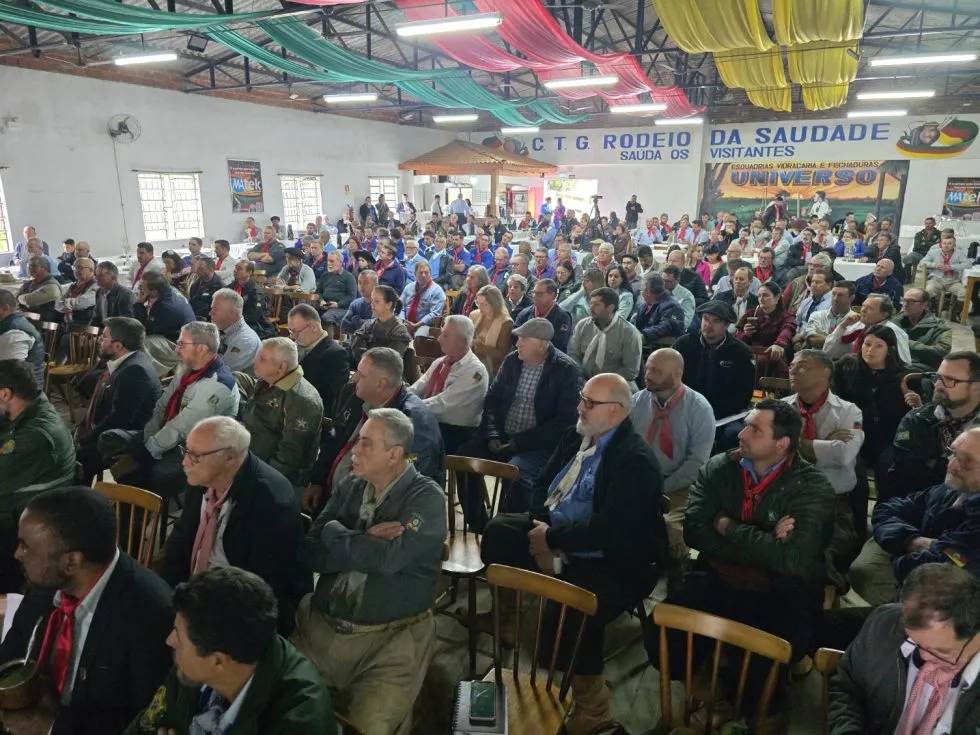 Em maio, o MTG reuniu os diretores de cavalgadas das 30 RTs para tratar de assuntos relacionados ao 77º Acendimento da Chama Crioula (Foto: Divulgação | MTG)