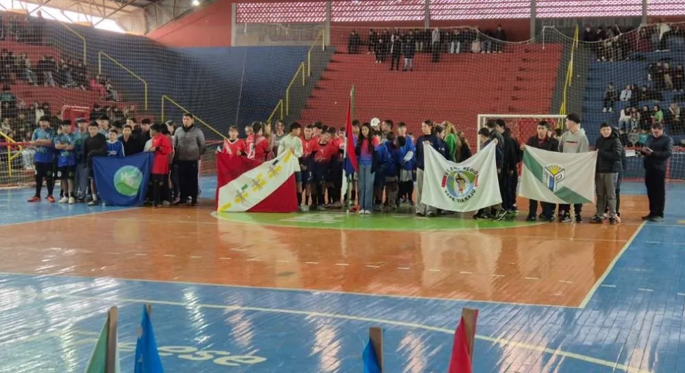Jergs mobilizam estudantes e incentivam o esporte escolar em Tenente Portela