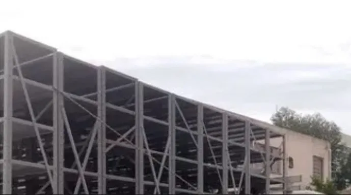 Foro de Campo Novo doa itens de mobiliário a escolas de Campo Novo e Braga
