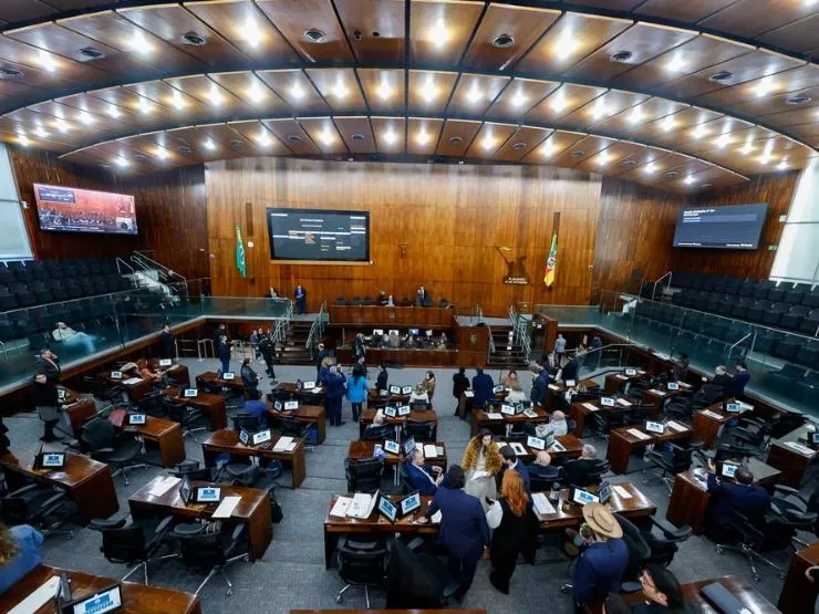 Deputados tiraram o quórum antes de começaram a debater os projetos (Foto : Fernando Gomes / ALRS / CP)