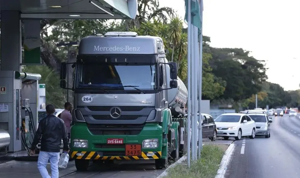 Senado aprova medida provisória que reforça fiscalização do piso mínimo do frete rodoviário
