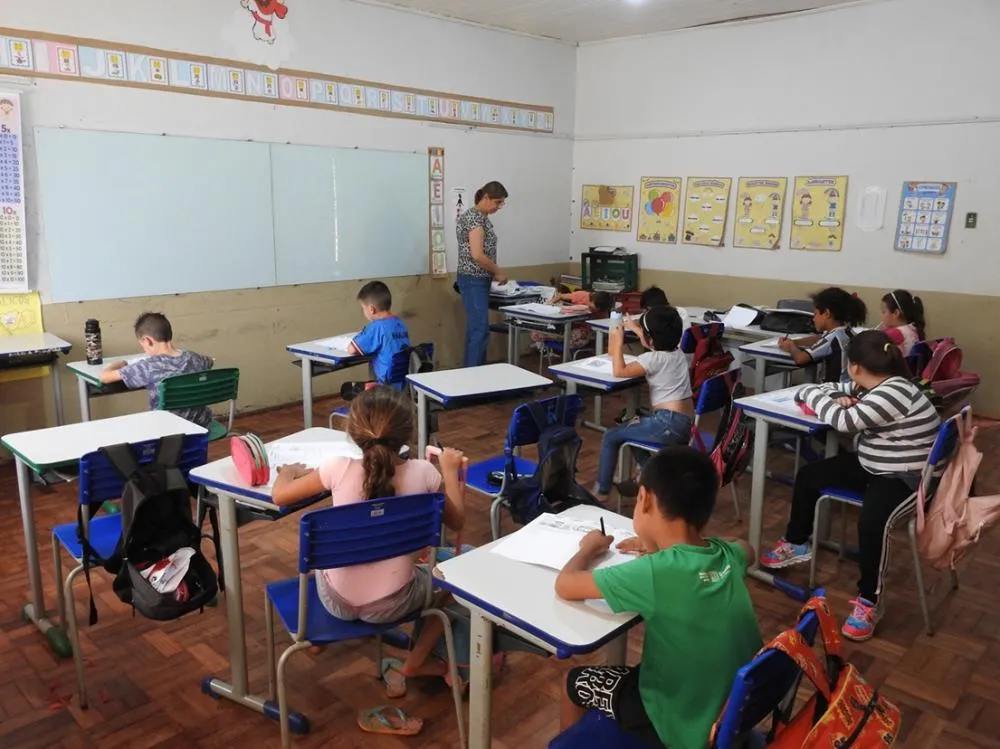 Indicador combina aprendizagem em Língua Portuguesa e Matemática com dados de aprovação escolar (Foto: Diones Roberto Becker)