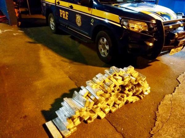 Apreensão foi realizada na madrugada deste domingo (Foto: Divulgação/PRF)
