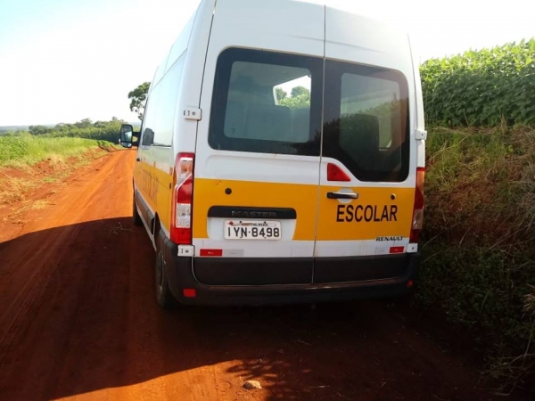 Veículo foi localizado numa estrada no interior de Santo Augusto (Foto: Divulgação/Brigada Militar)