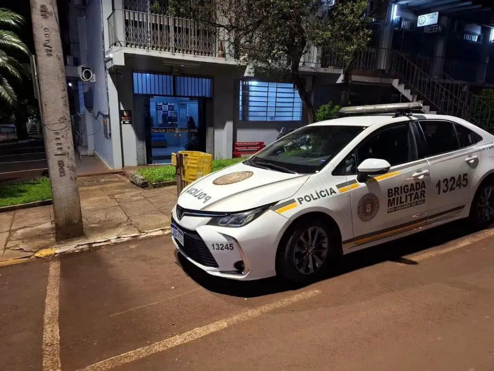 Homem foi localizado e preso pela Brigada Militar e encaminhado para os procedimentos legais (Foto: Reprodução | Facebook Caçadores de Notícias)
