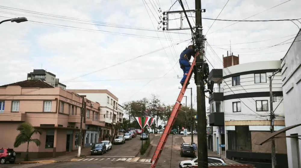 Operação Poste Limpo avança na área central de Tenente Portela