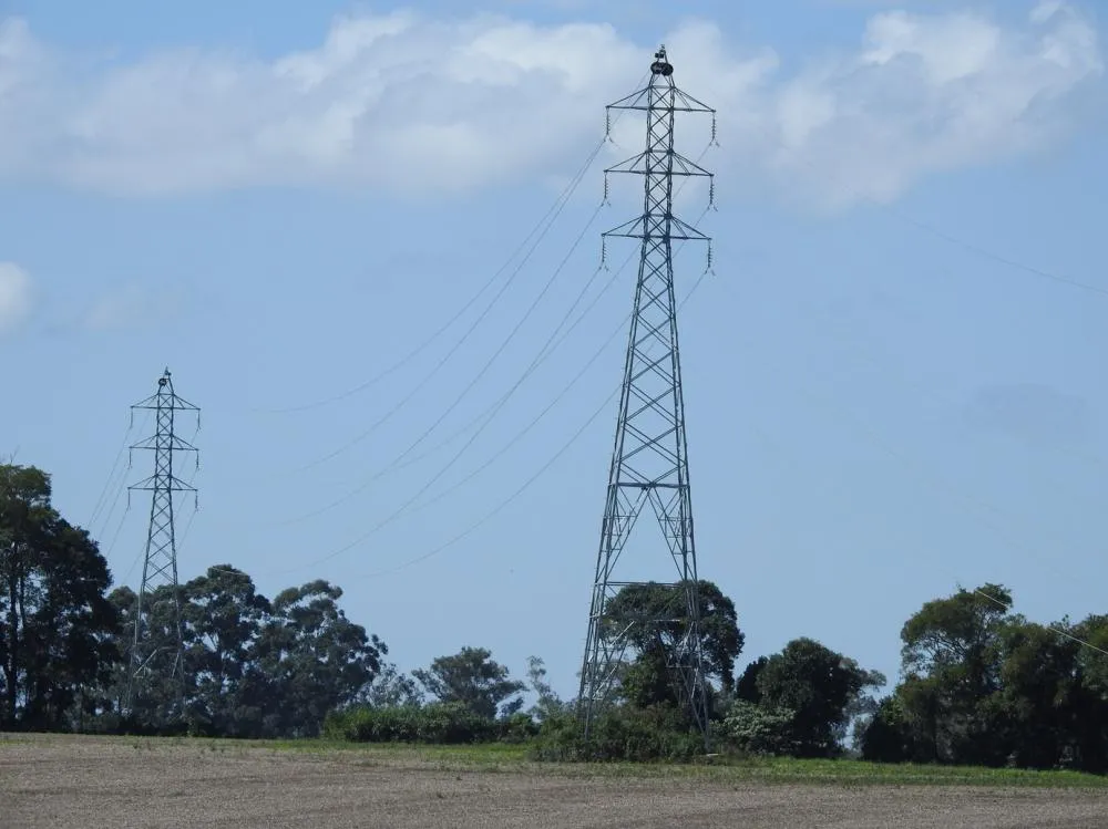 Criado em 2015 pela ANEEL, o sistema de bandeiras tarifárias reflete os custos variáveis da geração de energia elétrica (Foto: Diones Roberto Becker)