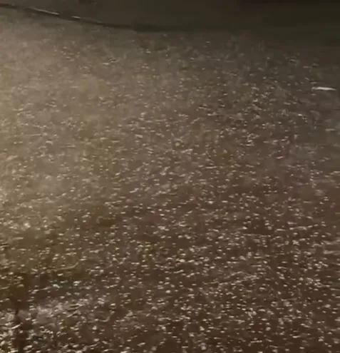 Queda de granizo em Miraguaí. (Foto: Divulgação Observador Regional)
