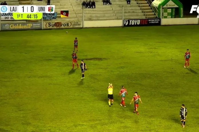 Suposta injúria racial interrompe jogo entre Lajeadense e União Frederiquense