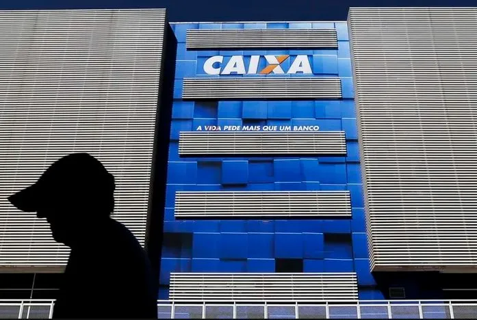 Funcionários da Caixa entram em greve por tempo indeterminado em todo o país