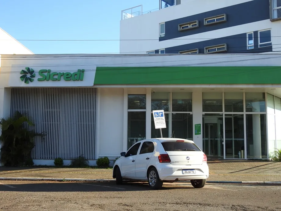 Buscando atender as pessoas de forma cada vez mais consultiva e próxima, o Sicredi abriu mais de mil agências desde 2021 (Foto: Diones Roberto Becker)