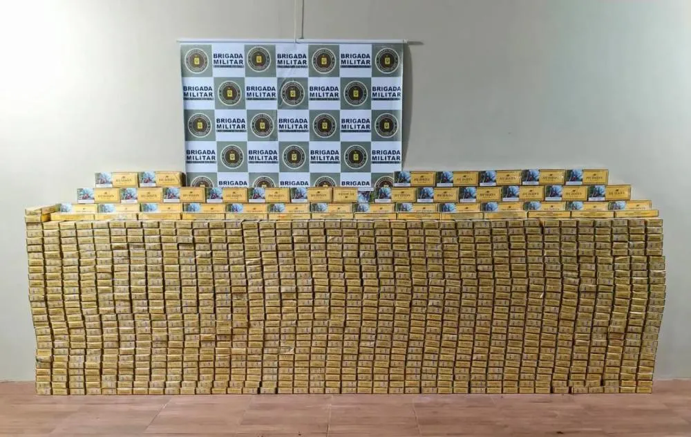 Carga de cigarros transportada em um Ford Ka foi avaliada em R$ 76,8 mil (Foto: Divulgação | BM)
