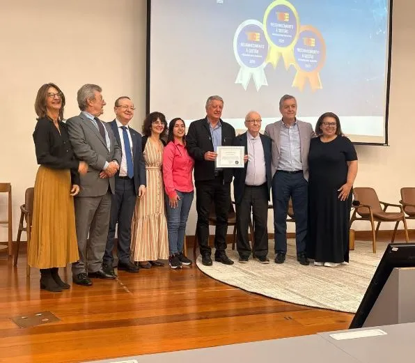 Representantes de Vista Gaúcha receberam o Selo Prata concedido pelo Tribunal de Contas do Estado. (Foto: Divulgação)