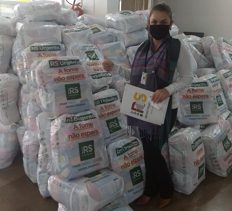 Cestas básicas serão repassadas para alunos das 64 escolas estaduais situadas na Região Celeiro (Foto: Divulgação/21ª CRE)