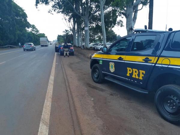 Prisão em flagrante aconteceu na tarde desta sexta-feira (Foto: Divulgação/PRF)