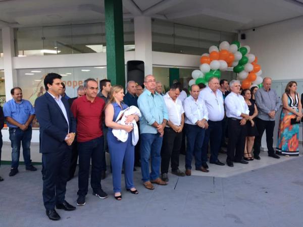 Reinauguração da unidade ocorreu na noite de quinta-feira (Foto: Divulgação)