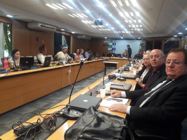 Prefeitos e representantes do HSA na reunião da manhã desta quarta-feira (Foto: Divulgação/ASCOM Tenente Portela)