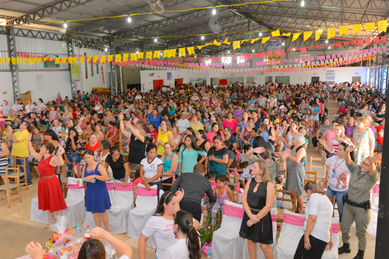 Edição do ano passado reuniu centenas de mulheres (Foto: Divulgação/ASCOM Redentora)