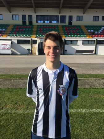 O meia-atacante Lucas Rafael Armanje, 19 anos, vem se destacando no futebol europeu desde a metade de 2018 (Foto: Divulgação)