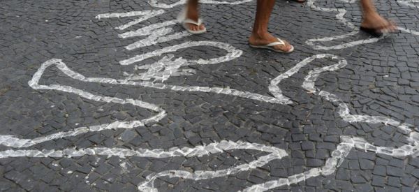 Entre 1997 e 2016, mais de 145 mil jovens com até 19 anos faleceram em consequência de disparos acidentais ou intencionais (Foto: Fernando Frazão/Agência Brasil)