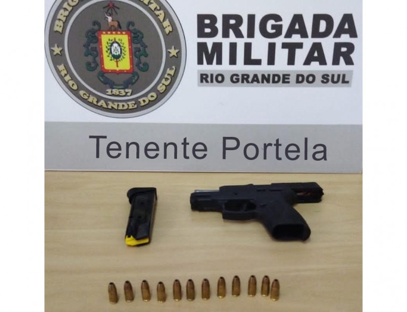 Arma de fogo apreendida durante abordagem a dois homens (Foto: Divulgação/BM)