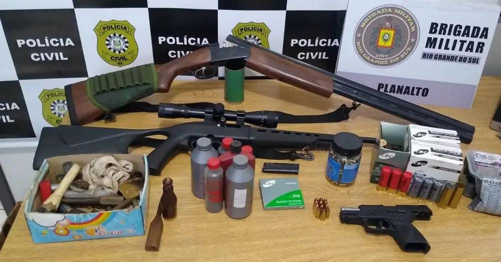 Mandado de busca e apreensão foi cumprido na manhã da terça-feira (17/8) (Foto: Divulgação/BM)