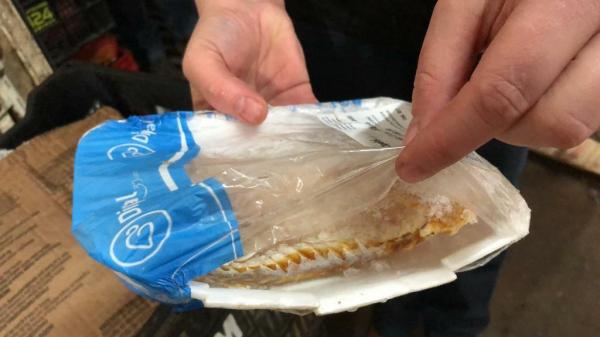 Ação descartou cerca de sete toneladas de produtos sem condições de consumo (Foto: Divulgação/Ministério Público)