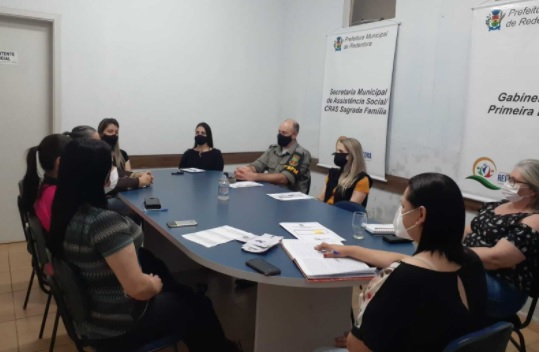 Encontro para formação do comitê do programa de combate à violência contra mulheres (Foto: Divulgação/ASCOM Redentora)