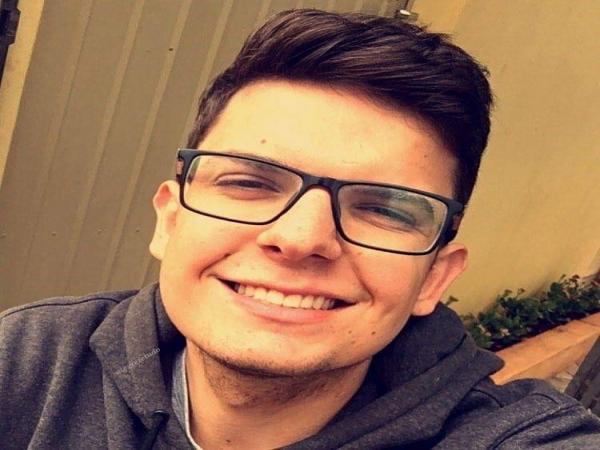 Daniel Przybitowicz Martini foi atingido logo abaixo do queixo e morreu na hora (Foto: Reprodução/Facebook)