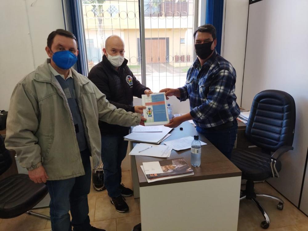 Entrega ocorreu na última sexta-feira (Foto: Divulgação)