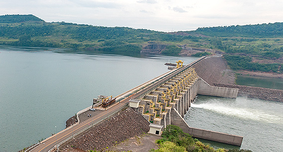Bloqueio do tráfego é necessário para a realização de obras no entorno da barragem da usina (Foto: Divulgação/Foz do Chapecó Energia)