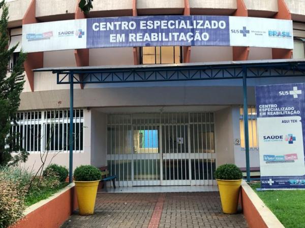 Veículo doado será utilizado no transporte dos pacientes atendidos pelo CER em Tenente Portela (Foto: Diones Roberto Becker)
