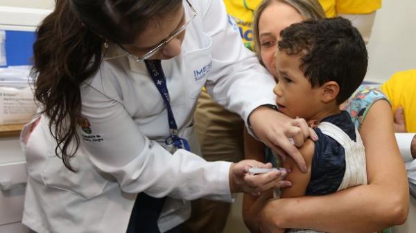 Campanha de vacinação seria encerrada na próxima sexta-feira (Foto: Erasmo Salomão/Ministério da Saúde)