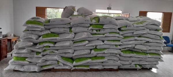 Adubo será distribuído para produtores de leite (Foto: Divulgação/Planeta FM)