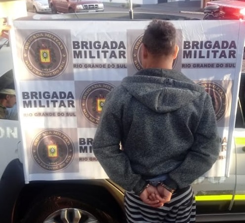 Homem foi recolhido ao presídio estadual de Três Passos (Foto: Divulgação/Brigada Militar)