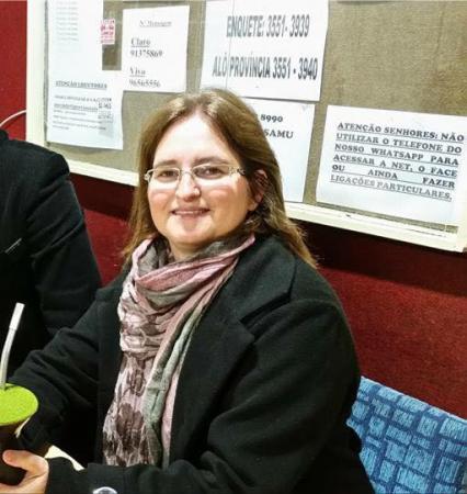  Andréa Scheit de Souza concedeu entrevista neste sábado (Foto: Reprodução)