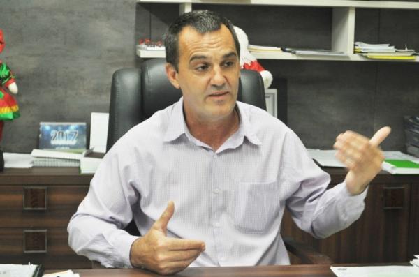 Prefeito de Derrubadas chamou a atenção para geração alternativa de energia (Foto: Jonas Martins)