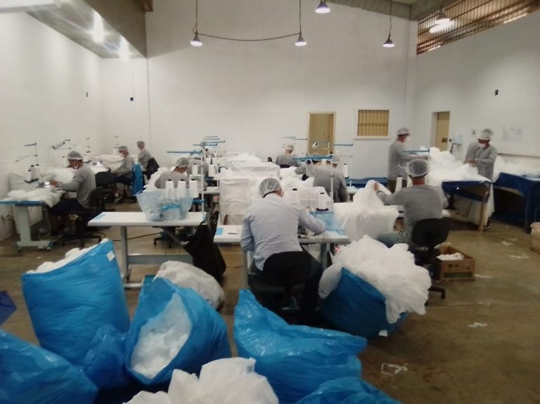 Prática consiste em estabelecer parcerias com empresas para que a mão de obra dos detentos seja utilizada. (Foto: Divulgação/Penitenciária Modulada de Ijuí)