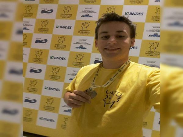Junior Pessoto tem 18 anos e é natural de Taquaruçu do Sul (Foto: Arquivo Pessoal)