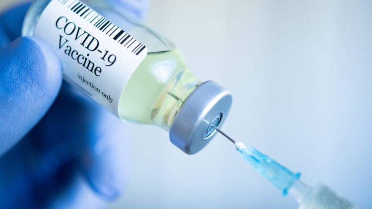 Mais de 562 mil doses foram enviadas a todos os municípios. (Foto: Gazeta do Povo)
