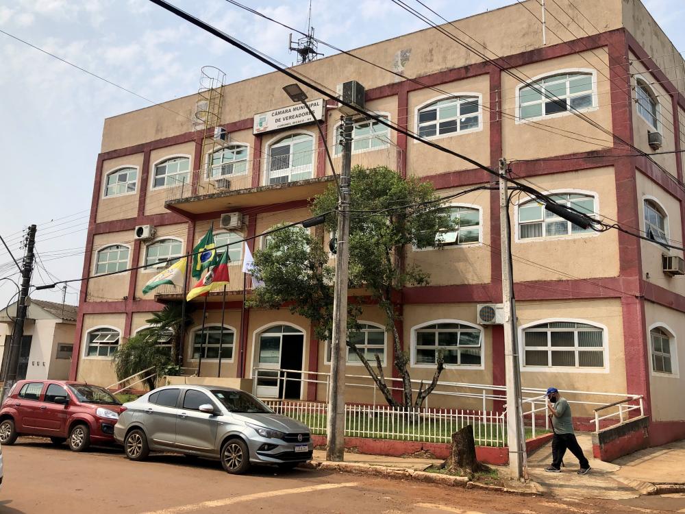 Sede do Poder Executivo de Coronel Bicaco (Foto: Diones Roberto Becker)