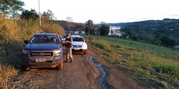 Guarnições policiais estiveram em portos clandestinos e abordaram diversos veículos (Foto: Divulgação/7º BPM)