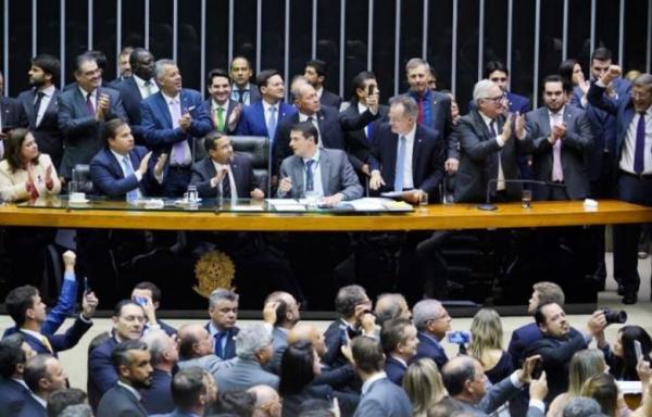 Texto-base da reforma da Previdência foi aprovado em dois turnos na Câmara dos Deputados (Foto: Reprodução/Agência do Rádio)