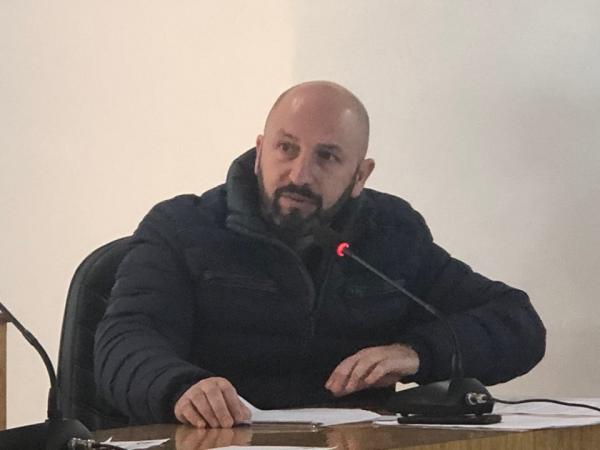 Vereador Tito Lívio ressaltou que gastos com médico e remédios causam dificuldades financeiras aos idosos (Foto: Diones Roberto Becker)