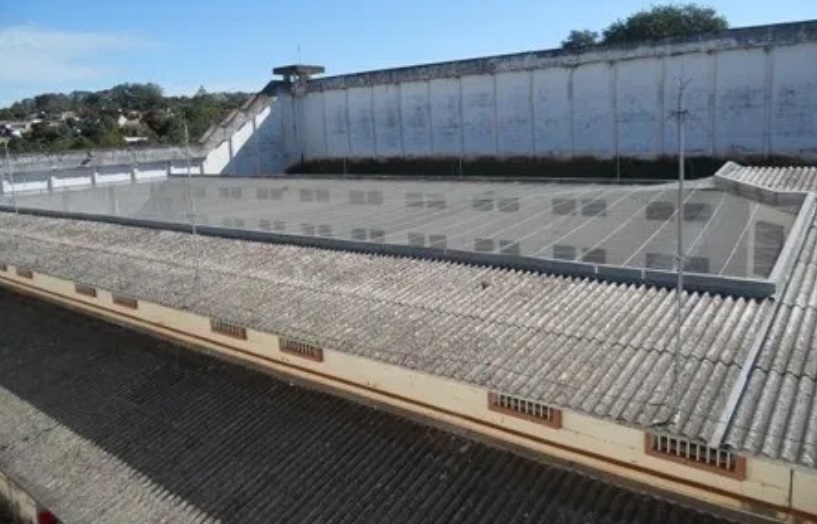 Após os trâmites legais na Polícia Civil, a idosa foi recolhida à Penitenciária Modulada de Ijuí (Foto: Divulgação | SUSEPE)
