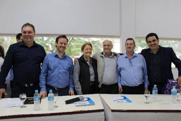 Parlamentar gaúcha participou de encontro com lideranças da Região Celeiro (Foto: Divulgação/Amuceleiro)