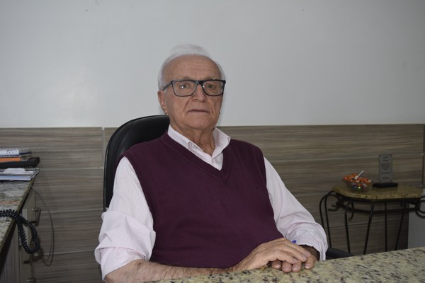 Prefeito de Palmitinho, Caetano Albarello (Foto: Folha do Noroeste)