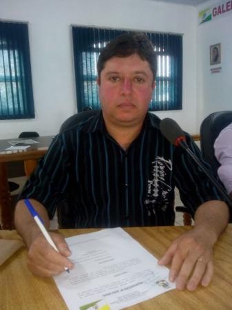 Vereador Elson Bueno Martins justificou que empreendimento da Cotricampo vai gerar emprego e renda (Foto: Diones Roberto Becker)