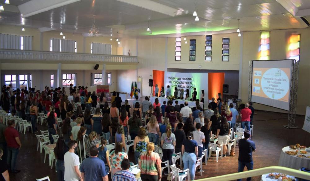 Seminário reuniu um grande número de pessoas (Foto: Divulgação)