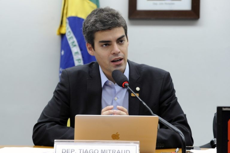 Tiago Mitraud: “O incentivo à realização de intercâmbios pelos estudantes é positivo - (Foto: Gustavo Sales/Câmara dos Deputados)
